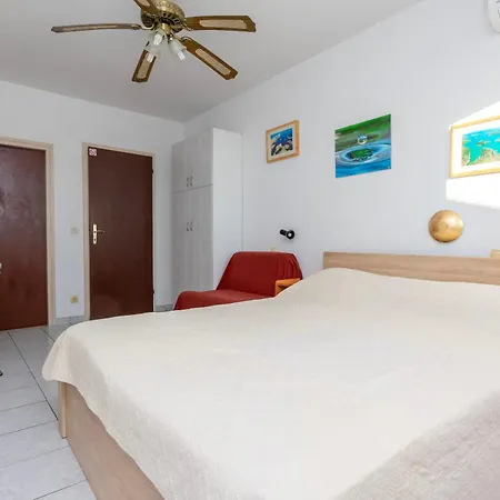 Mari Apartmán