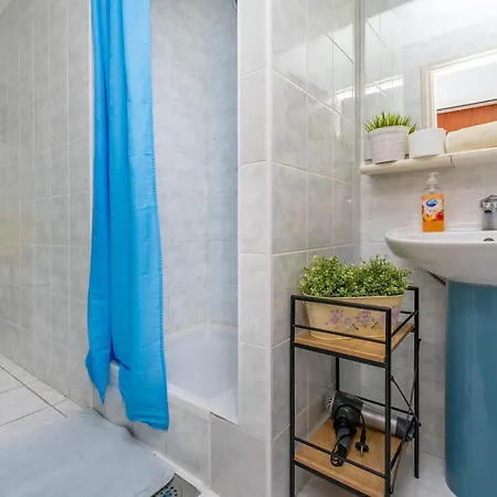 Mari Apartmán
